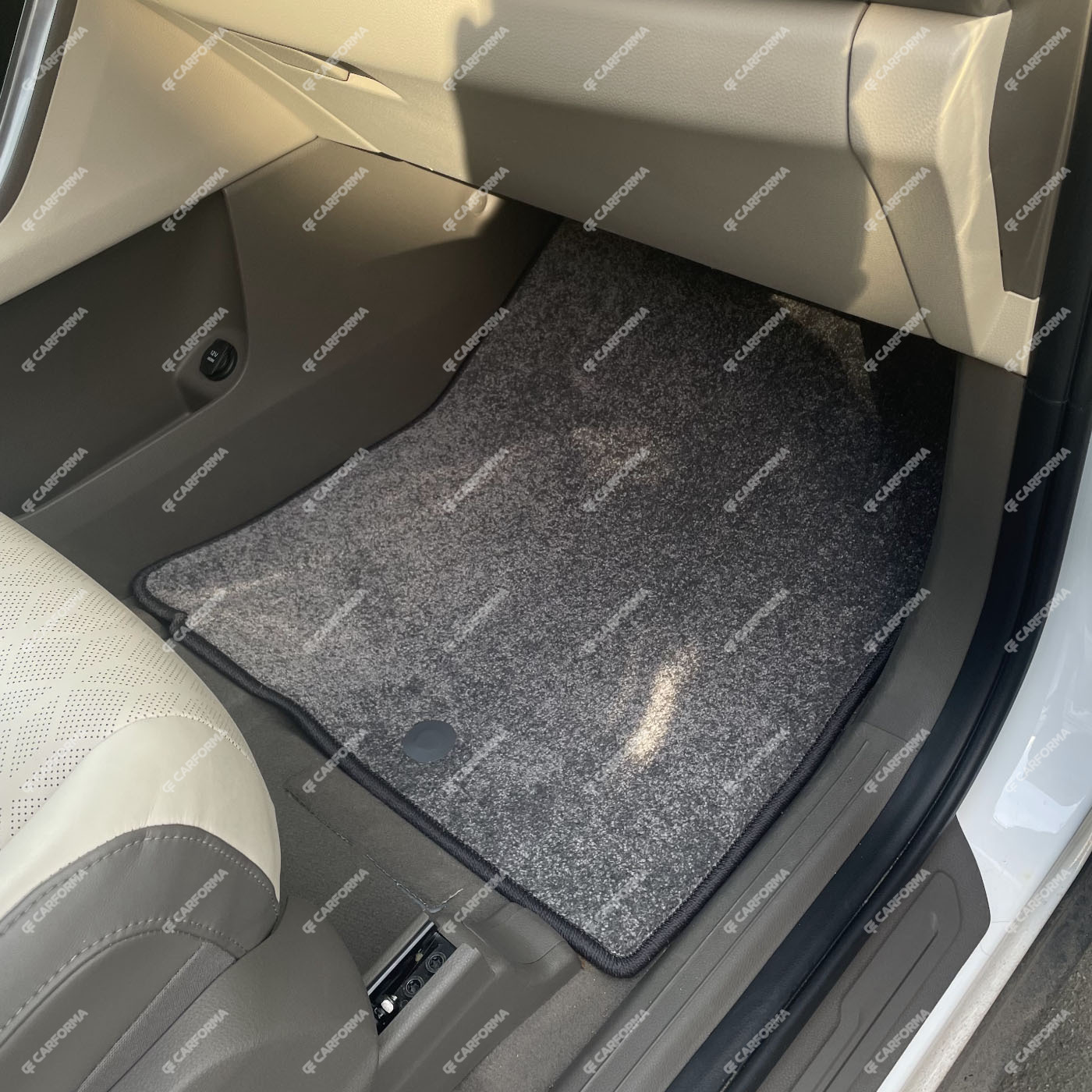 EVA коврики на KIA Carnival IV 8 мест 2020 - 2025 в Архангельске EVA коврики на KIA Carnival IV 8 мест 2020 - 2025 в Архангельске