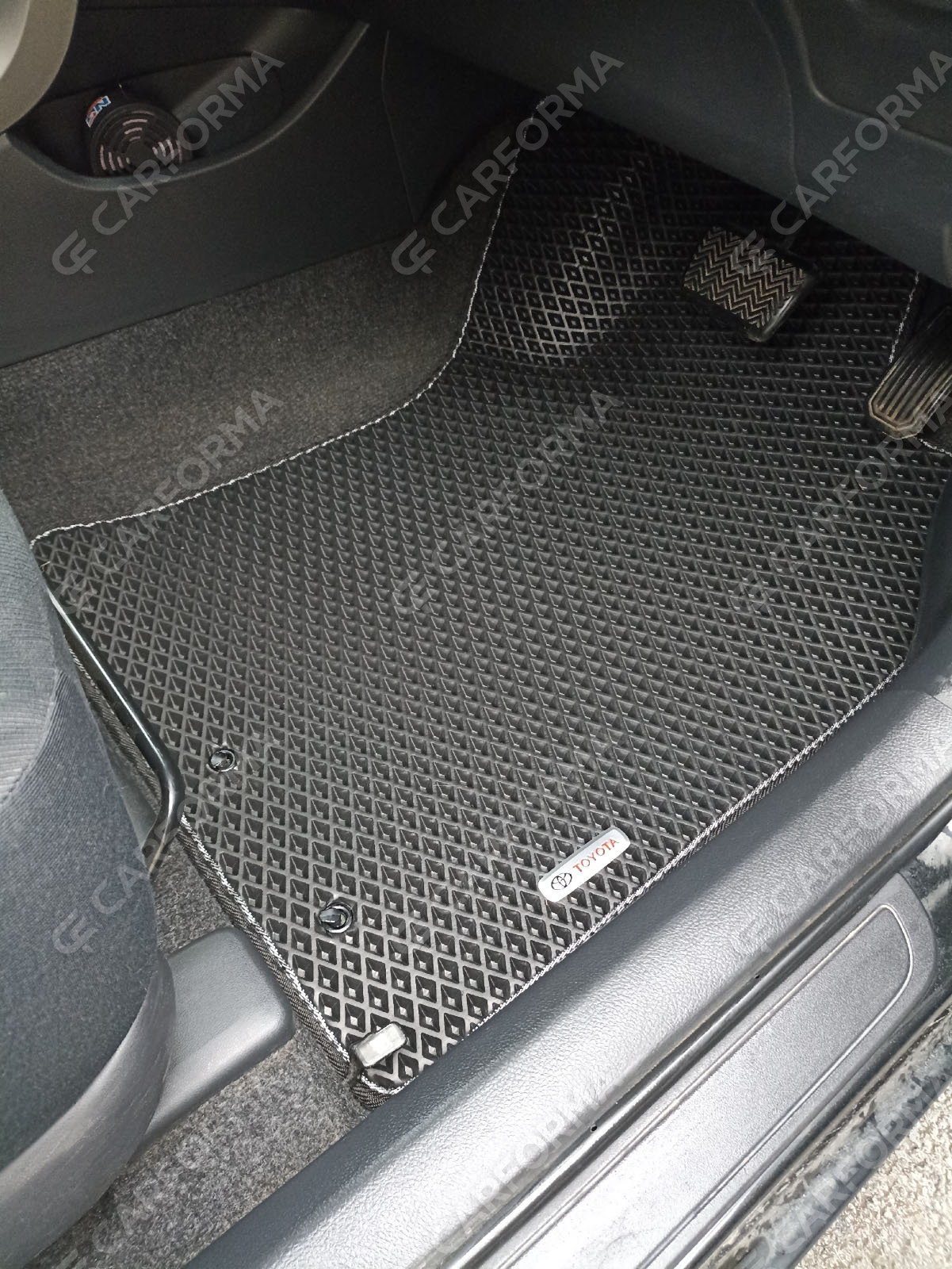 Ворсовые коврики на Toyota Corolla Axio (E14) 2006&nbsp;-&nbsp;2012 в Архангельске