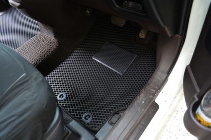 EVA коврики на Toyota Porte II 2012 - 2020 в Архангельске