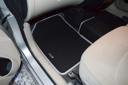 Ворсовые коврики на Mitsubishi Colt Plus VI 2004 - 2012 в Архангельске