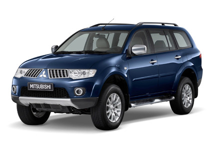 Коврики на Mitsubishi Montero Sport II 2008 - 2016 в Архангельске