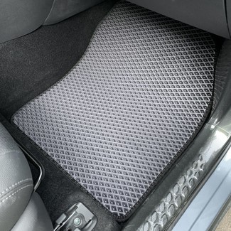 Коврики на Toyota C-HR 2016 - 2025 в Архангельске