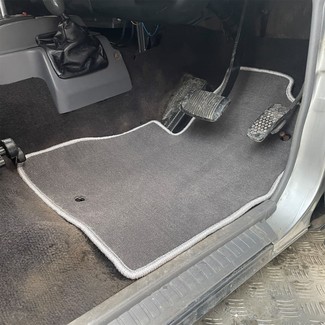 Коврики на Toyota Land Cruiser 70 2006 - 2025 в Архангельске