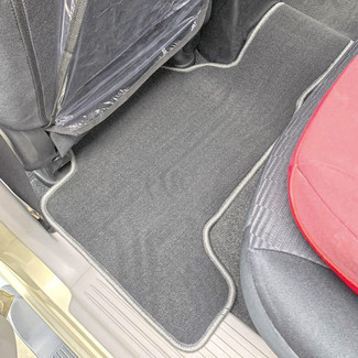 Коврики на Mitsubishi Montero Sport II 2008 - 2016 в Архангельске