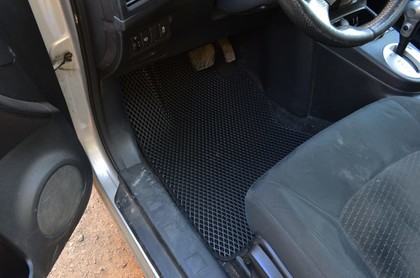 Коврики на Nissan X-Trail II 2007 - 2015 в Архангельске