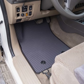 Ворсовые коврики на Toyota Fortuner I 2004 - 2015 в Архангельске