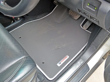Коврики на Toyota Harrier II 2003 - 2013 в Архангельске