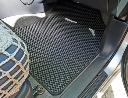 Коврики на Toyota Rav4 II 2000 - 2006 в Архангельске