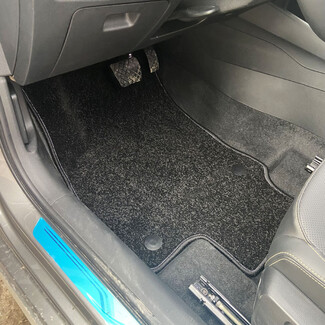 Ворсовые коврики на Audi Q2L 2016&nbsp;-&nbsp;2026 в Архангельске