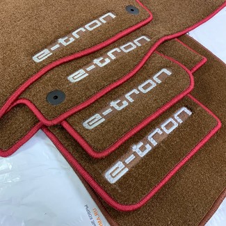 Ворсовые коврики на Audi e-tron 2018 - 2025 в Архангельске