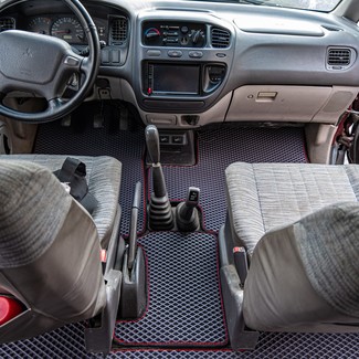 Коврики на Mitsubishi Space Gear 1994 - 2007 в Архангельске