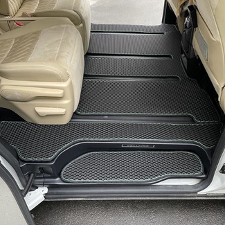 Коврики на Toyota Vellfire (H30) 2015 - 2023 в Архангельске
