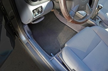 Коврики на Nissan Almera II (N16) 2000 - 2006 в Архангельске