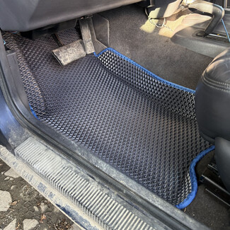 Ворсовые коврики на Jeep Grand Cherokee (ZJ) 1992 - 1999 в Архангельске Ворсовые коврики на Jeep Grand Cherokee (ZJ) 1992 - 1999 в Архангельске