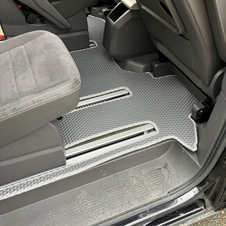 Ворсовые коврики на Volkswagen Multivan (T7) 2021&nbsp;-&nbsp;2026 в Архангельске