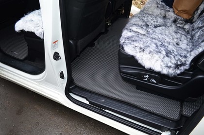 EVA коврики на Toyota Voxy (R80) 2014 - 2021 в Архангельске