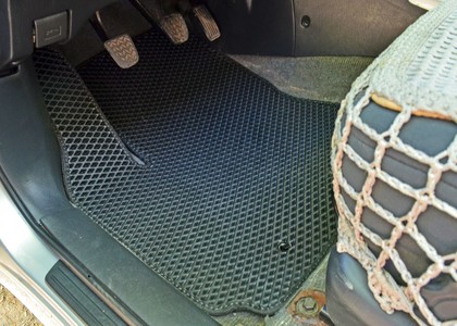 Коврики на Toyota Rav4 II 2000 - 2006 в Архангельске