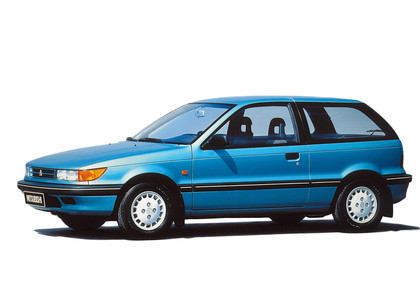 Ворсовые коврики на Mitsubishi Colt III 1988 - 1992 в Архангельске