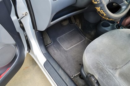 Ворсовые коврики на Toyota Yaris I 1999 - 2005 в Архангельске