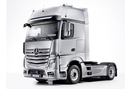 Коврики на Mercedes Actros MP4 MP5 тягач GigaSpace 2011 - 2025 в Архангельске