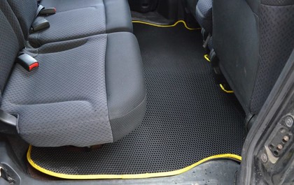 Коврики на Honda Mobilio Spike 2002 - 2008 в Архангельске