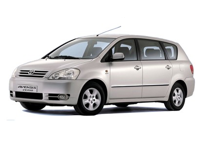 Коврики на Toyota Avensis Vesro II 2001 - 2009 в Архангельске