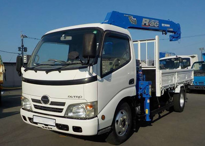 Коврики на Hino 300 I узкая кабина 1999 - 2015 в Архангельске