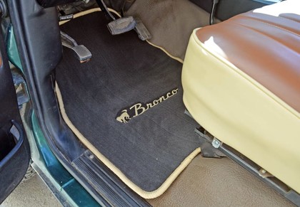 Коврики на Ford Bronco 1979 - 1986 в Архангельске