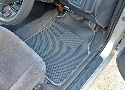 Ворсовые коврики на Nissan Primera (P11) 1996 - 2002 в Архангельске