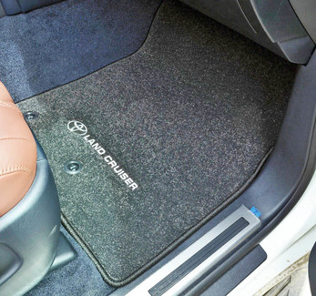 Коврики на Toyota Land Cruiser 200 2007 - 2021 в Архангельске