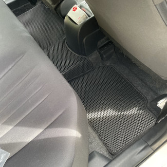Коврики на Toyota Yaris IV 2019 - 2025 в Архангельске