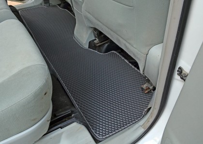 Коврики на Toyota Prius Alpha 2011 - 2021 в Архангельске