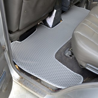 Коврики на Toyota Land Cruiser 70 2006 - 2025 в Архангельске