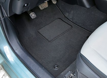 Ворсовые коврики на Toyota Prius (50) 2015 - 2023 в Архангельске