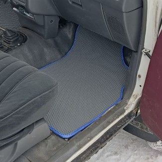 Коврики на Toyota Hilux V 1988 - 1997 в Архангельске