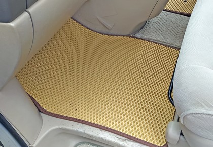Коврики на Toyota Alphard (H10) 2002 - 2008 в Архангельске