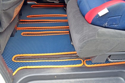 Коврики на Nissan Serena (C25) 2005 - 2010 в Архангельске