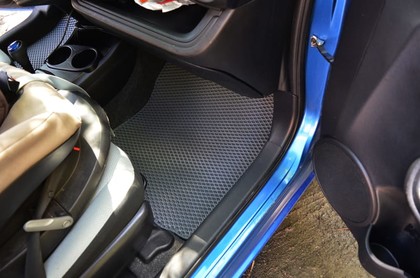 EVA коврики на Toyota Prius C 2011 - 2021 в Архангельске