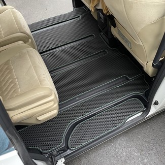 Коврики на Toyota Vellfire (H30) 2015 - 2023 в Архангельске