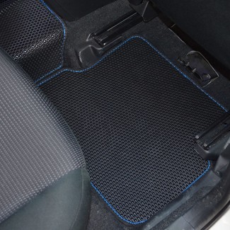 Ворсовые коврики на Mazda Axela II 2009 - 2013 в Архангельске