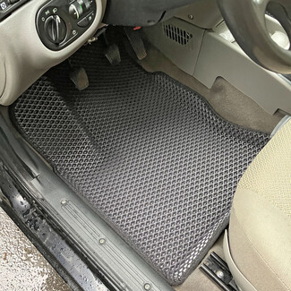 Коврики на Lada (ВАЗ) Kalina 2004&nbsp;-&nbsp;2018 в Архангельске