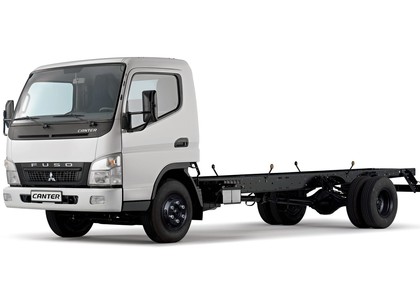 Ворсовые коврики на Mitsubishi Fuso Canter VII широкая кабина 2002 - 2017 в Архангельске