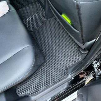 Коврики на Mitsubishi Montero Sport III 2015 - 2025 в Архангельске