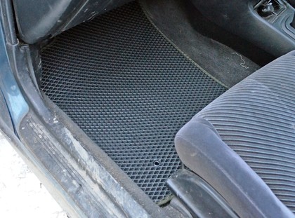 Коврики на Toyota Sprinter Marino 1992 - 1997 в Архангельске