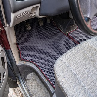 Коврики на Mitsubishi Space Gear 1994 - 2007 в Архангельске