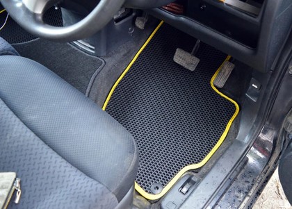 Коврики на Honda Mobilio Spike 2002 - 2008 в Архангельске