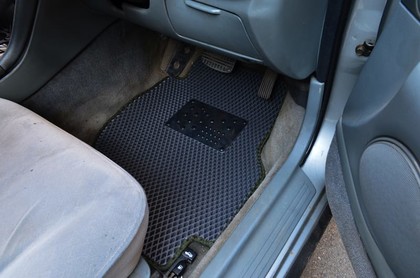 Коврики на Mitsubishi Diamante II 1995 - 2005 в Архангельске