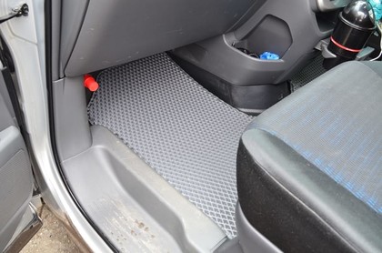 Коврики на Toyota Voxy (R70) 2007 - 2013 в Архангельске