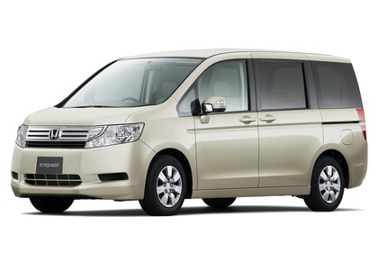 Коврики на Honda StepWGN IV 2009 - 2015 в Архангельске