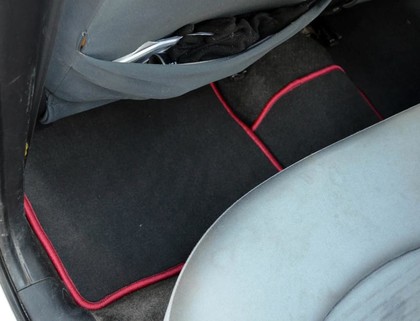 Ворсовые коврики на Mitsubishi Colt VI 2002 - 2012 в Архангельске